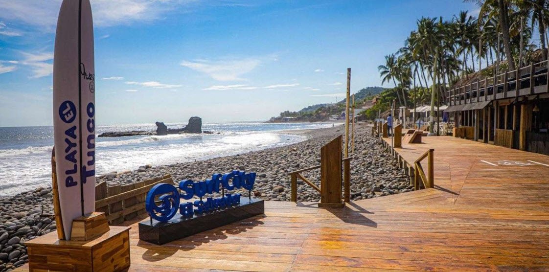 El Tunco Beach, El Salvador